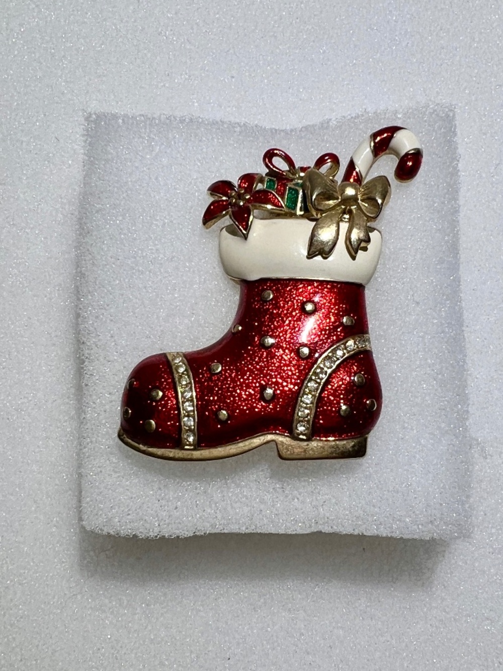 MONET CHRISTMAS STOCKING ENAMEL SANTA SHOE W/CANDY CANE PIN BROOCH VINTAGE